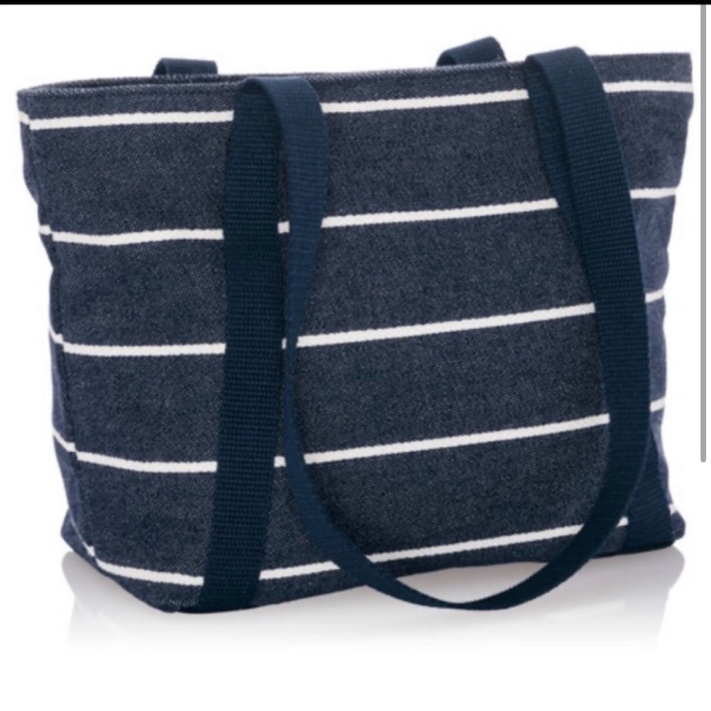 NEW Thirty-One Classic Day Bag